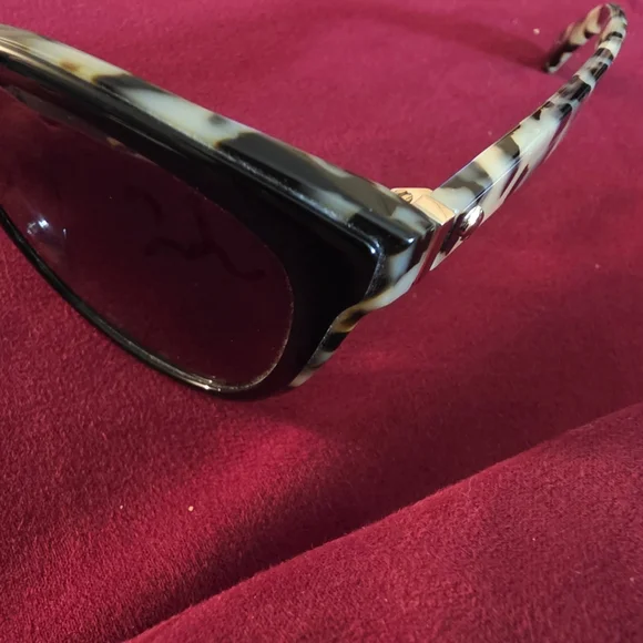 NEW Kate Spade Black With Tortoise Rim And Temple Cat-Eye Sunglasses - Picture 5 of 6